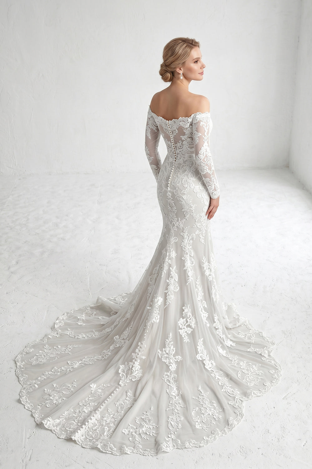 Off-the-Shoulder Long Sleeve Lace Mermaid Wedding Dress Bridal Gown with Train
