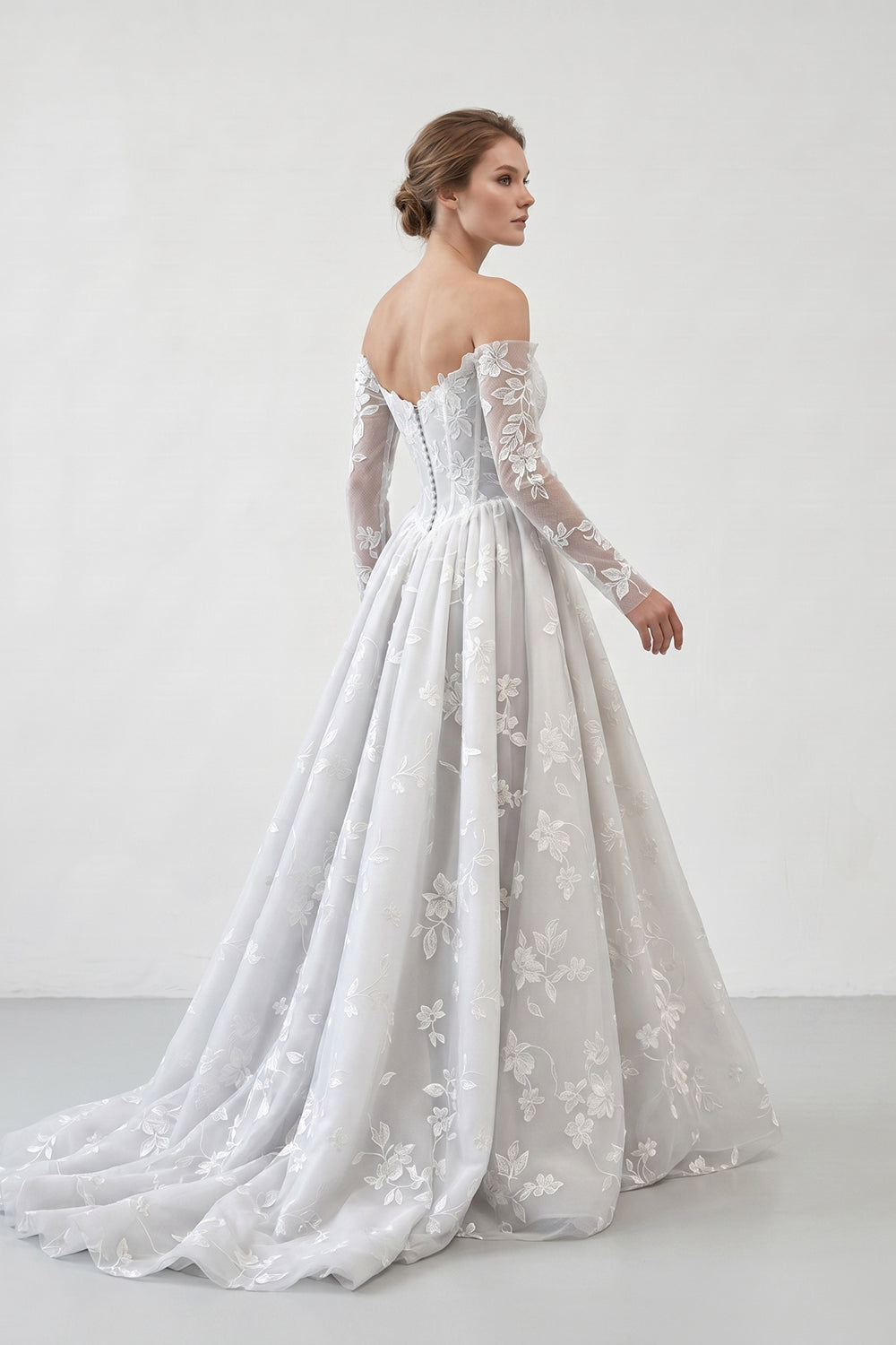 Off-the-Shoulder Long Sleeve Lace Ball Gown Wedding Dress Floral Embroidered Bridal Gown with Train